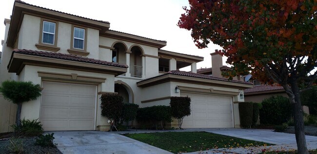 Building Photo - 70 Vía De La Valle