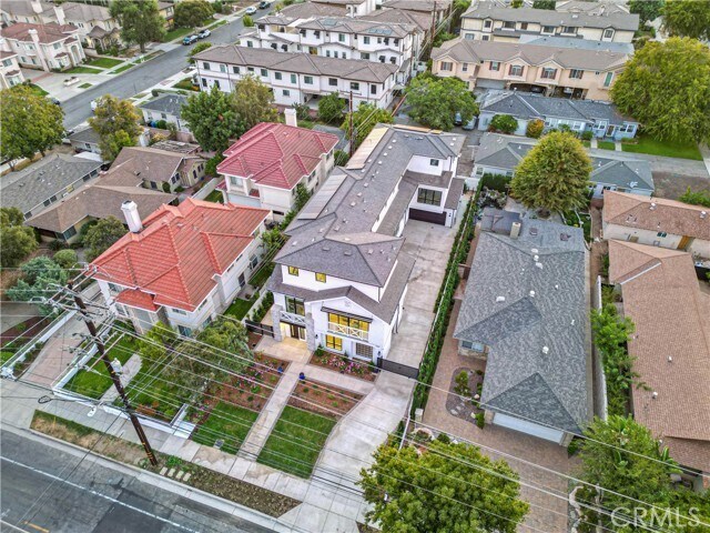 Building Photo - 709 2nd