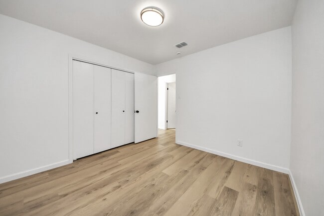 Building Photo - 3305 Avenue R