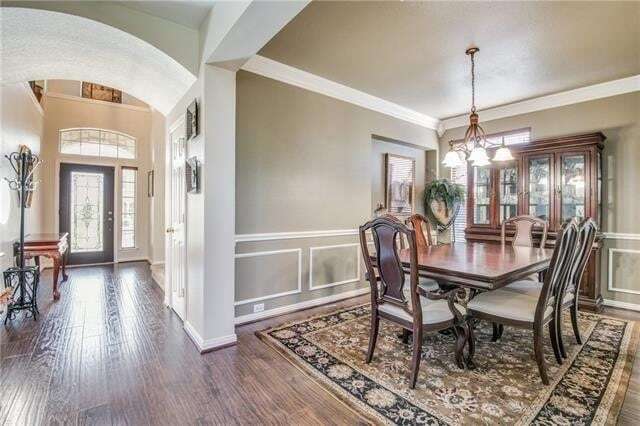 Building Photo - 3594 Lincoln Dr