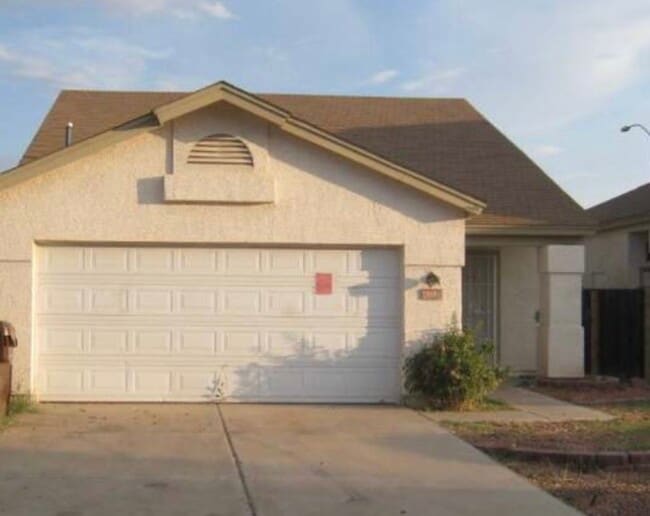 Building Photo - 7519 W Turquoise Ave