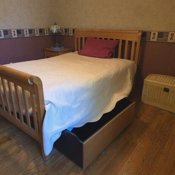 Building Photo - 3666 Lakewood Ct