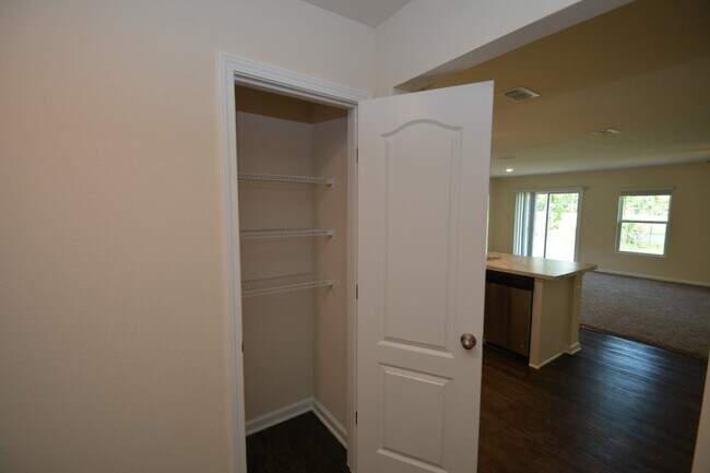Building Photo - 664 Grand Reserve Dr