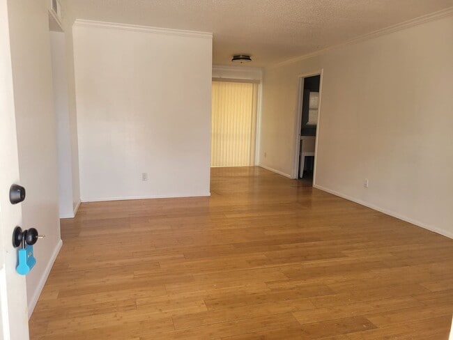 Building Photo - COMING SOON-Updated 3 bedroom 2 bath