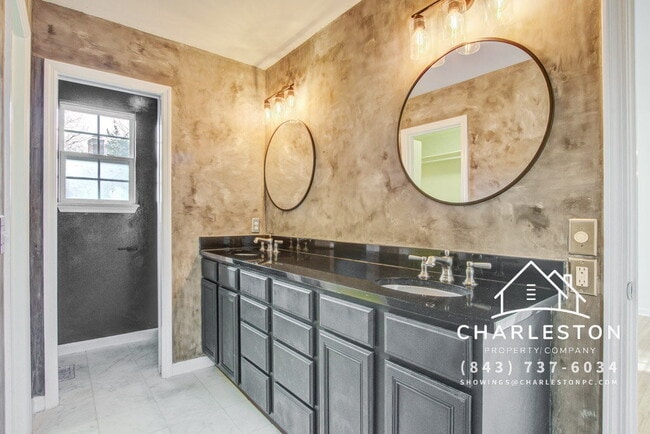 Building Photo - 1248 Winchester Dr