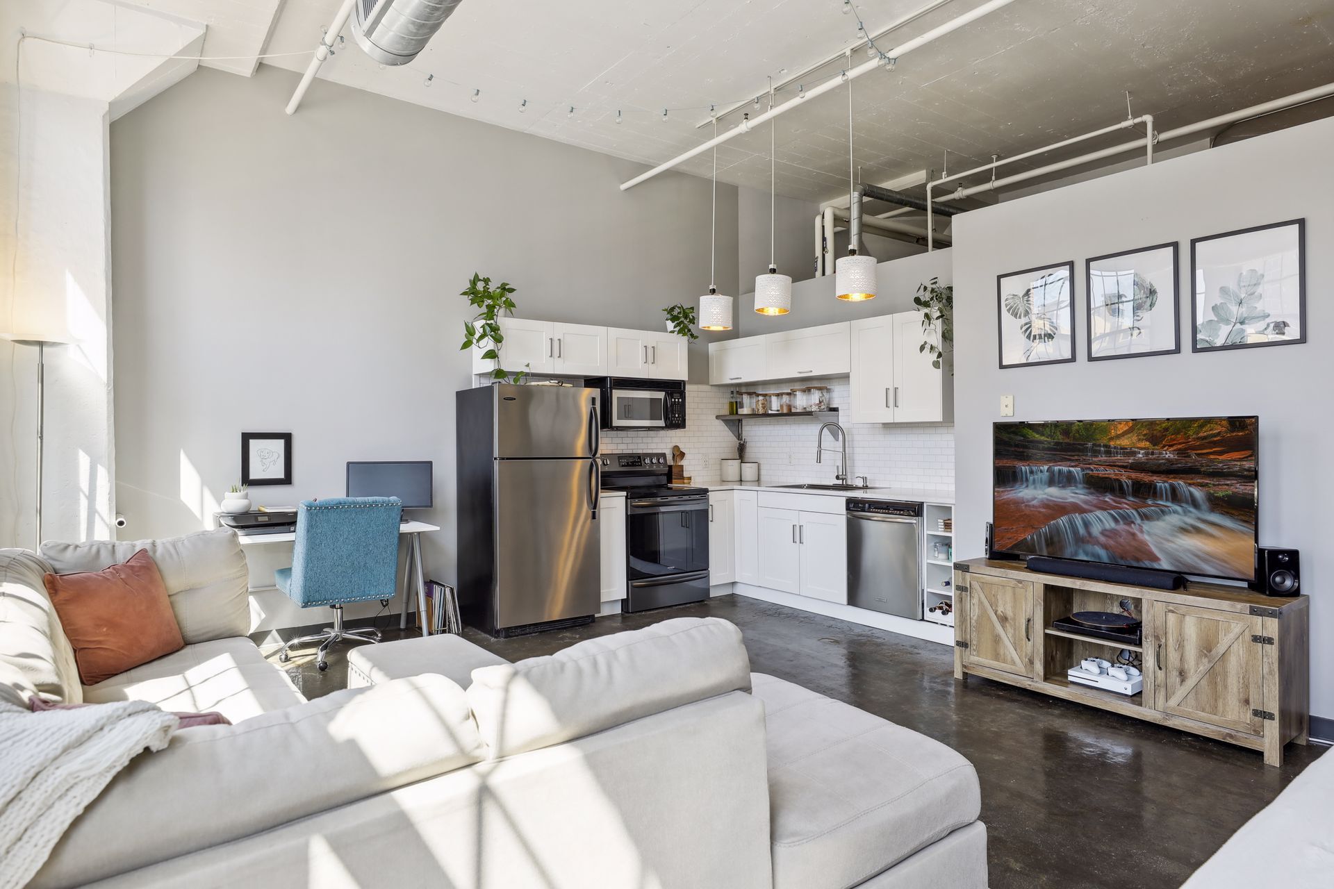 Building Photo - 500 Robert St N