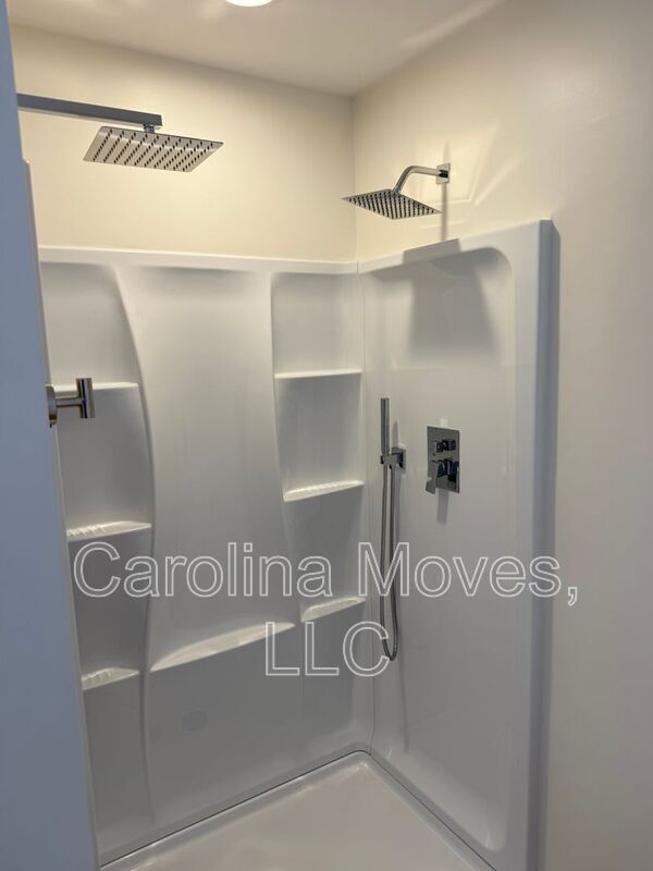 Building Photo - 506 Dunwoody Dr