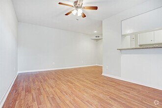 Building Photo - 3414 Garrott St