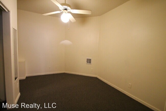 Building Photo - 1 br, 1 bath House - 556 1/2 Flint Street