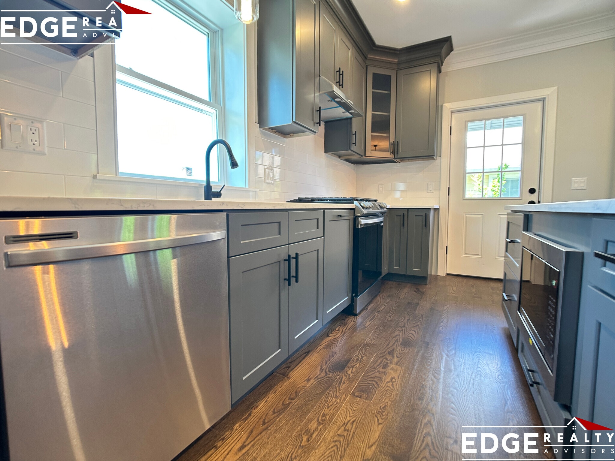 Building Photo - 240 Palfrey St