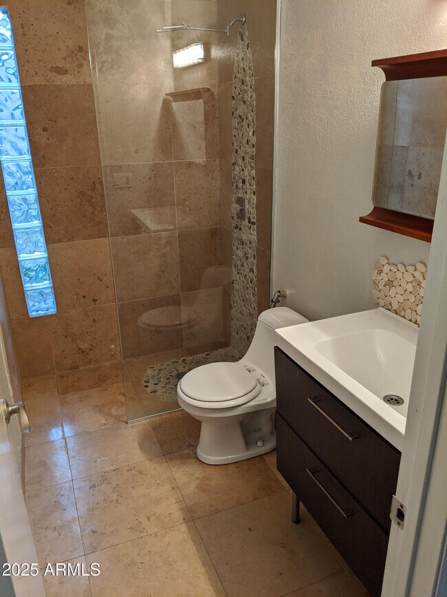 Building Photo - 6307 E Gelding Dr