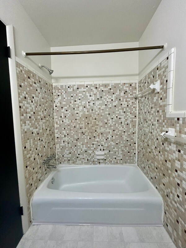 Building Photo - 550 Harrison Blvd