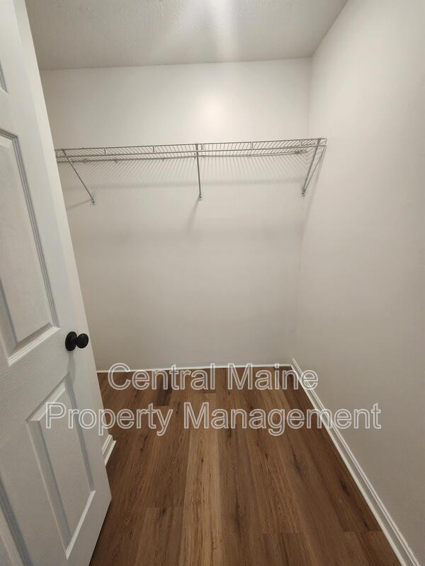 Building Photo - 37 Northern Avenue Heights