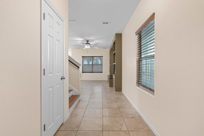 Building Photo - 205 Aquero Blvd