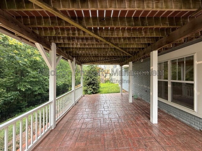 Building Photo - 1404 Graham Dr