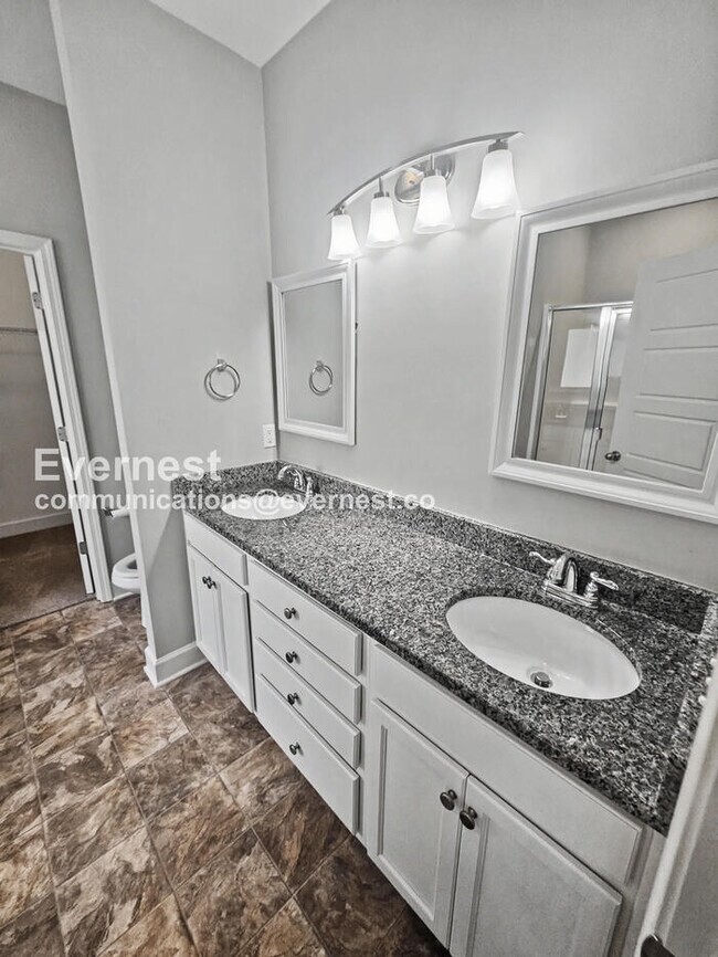 Building Photo - 3549 Brick Church Pike