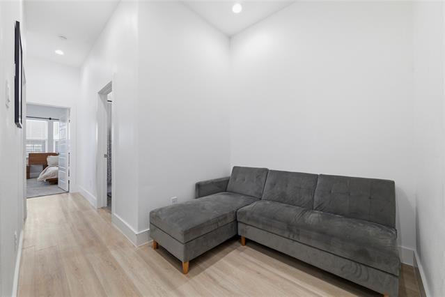 Building Photo - 2406 Merlin St