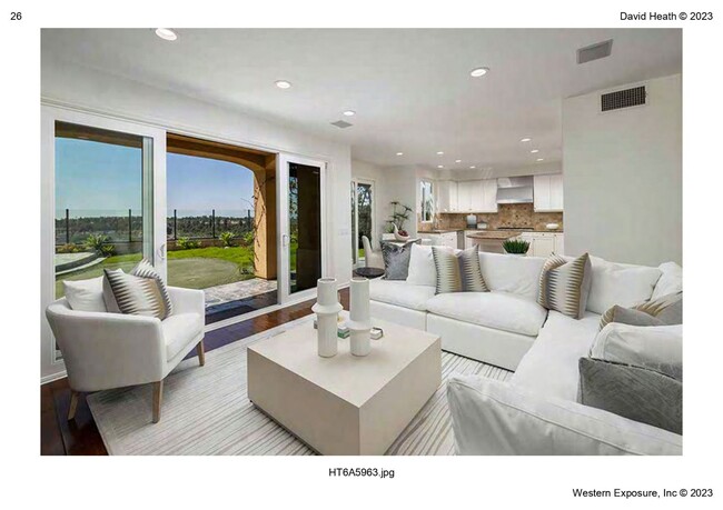 Building Photo - Stunning 4 Bedroom 3 Bath Newport Coast Ho...