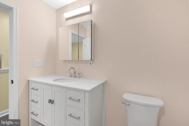 Building Photo - 2973 Amber St