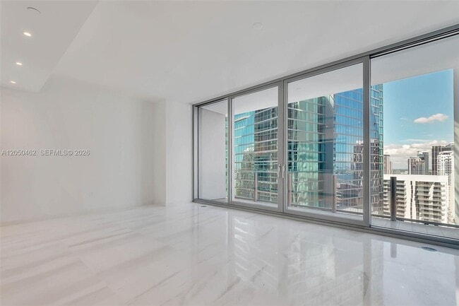 Building Photo - 300 Biscayne Blvd Way