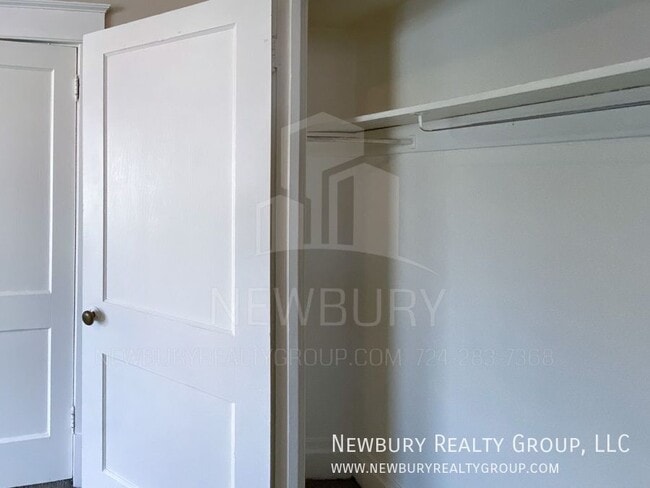 Building Photo - 317 Wilson Ave