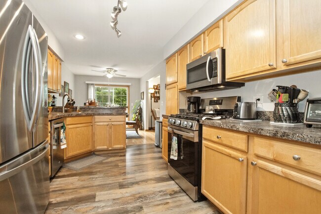 Building Photo - 406 Kresswood Dr