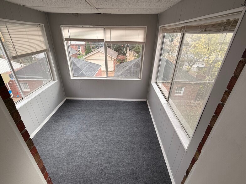 Building Photo - 6618-6620 Devonshire Ave