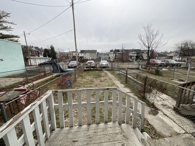 Building Photo - 724 Glen Pl