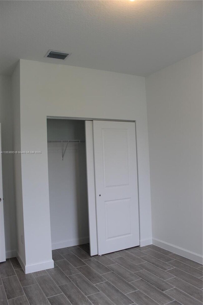 Building Photo - 1379 Tangled Orchard Tr