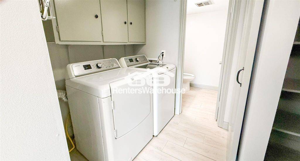 Building Photo - 2226 Triway Ln