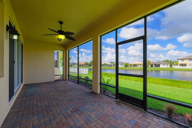Building Photo - 11263 SW Barton Way