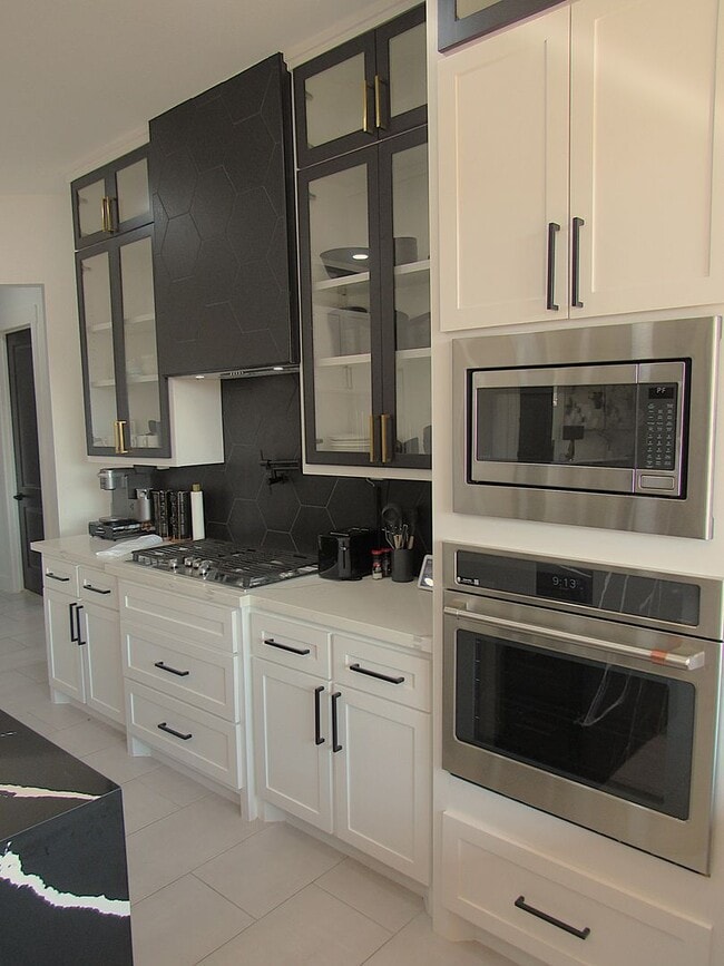 Building Photo - Resort Like Living in a Country Setting