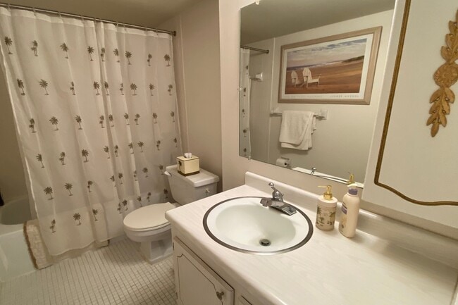 Building Photo - 3450 S Ocean Blvd