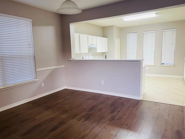 Building Photo - 7120 Wind Row Dr