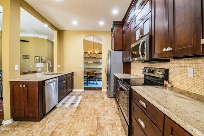 Building Photo - 3234 Stonebridge Trail