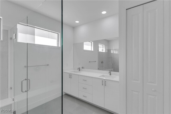 Building Photo - 1005 State Ave