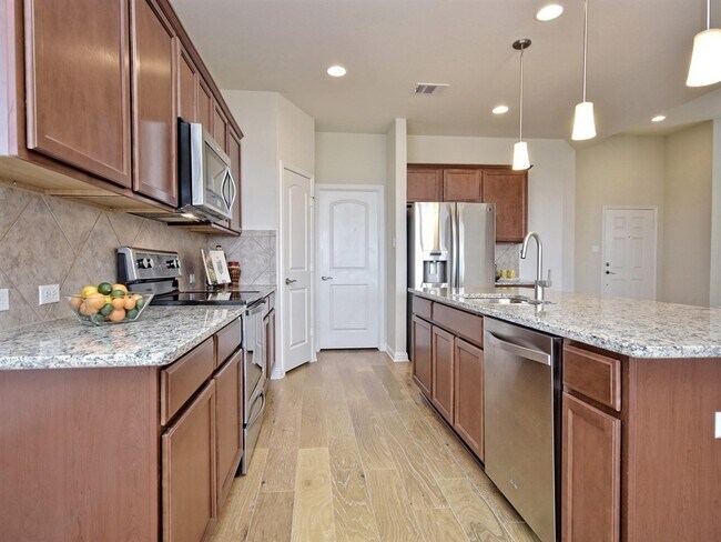 Building Photo - Spacious North Austin Gem: Modern Comfort,...