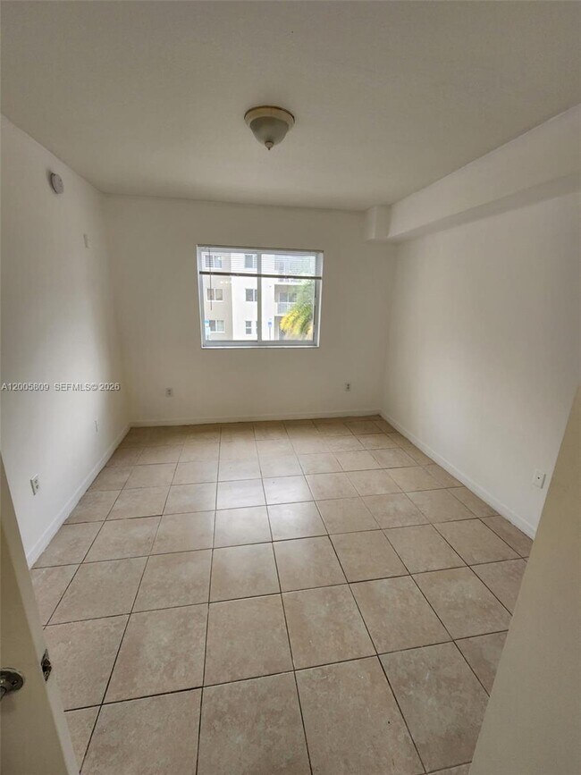 Building Photo - 11060 SW 196th St