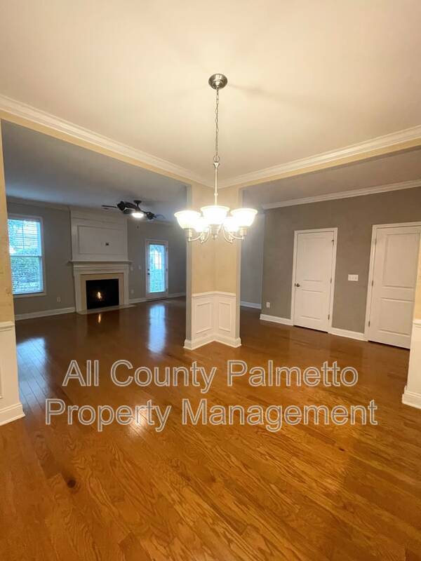 Building Photo - 3639 Bagley Dr