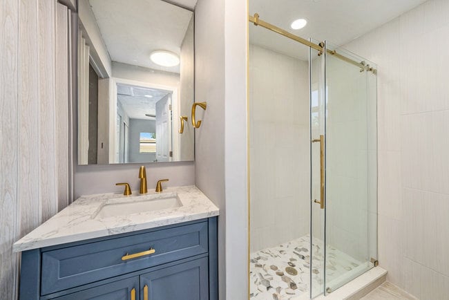 Building Photo - 4744 Guardian Ave