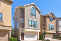 Building Photo - 3117 Clearview Cir