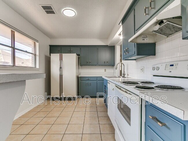 Building Photo - 4508 NW 26th St
