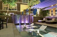 Building Photo - 302 Brazos St