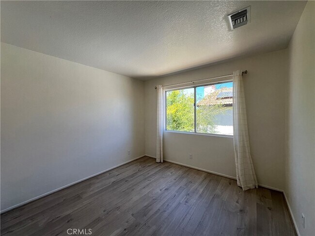 Building Photo - 9251 Middlefield Dr