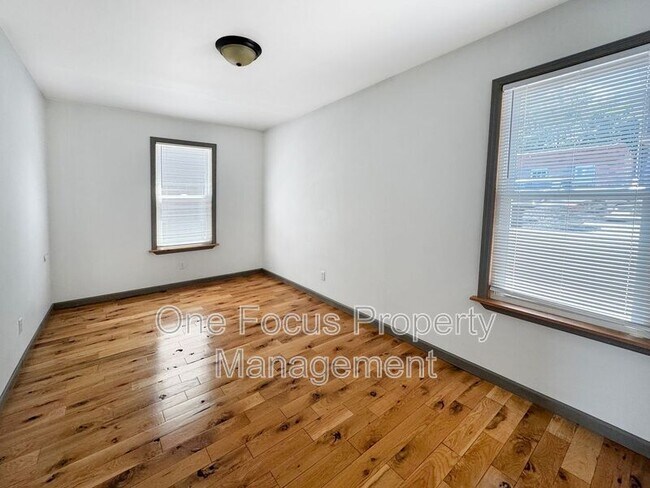 Building Photo - 25 S Highland St