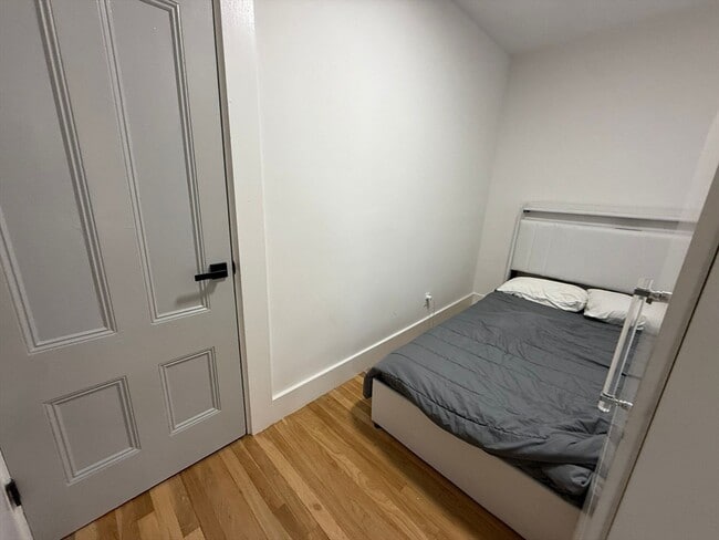 Building Photo - 12 Gould St