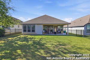 Building Photo - 123 Escondido