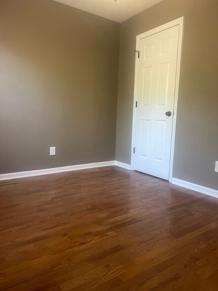 Building Photo - 4404 Stoneview Dr