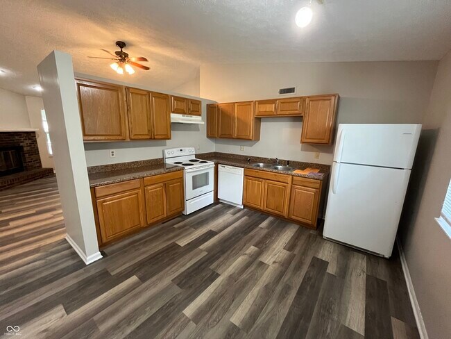 Building Photo - 8114 Jade Ct