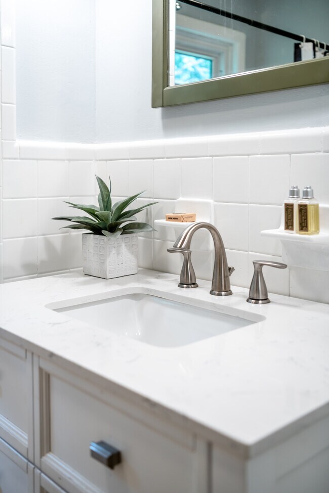 Building Photo - 2243 Guerry Ave